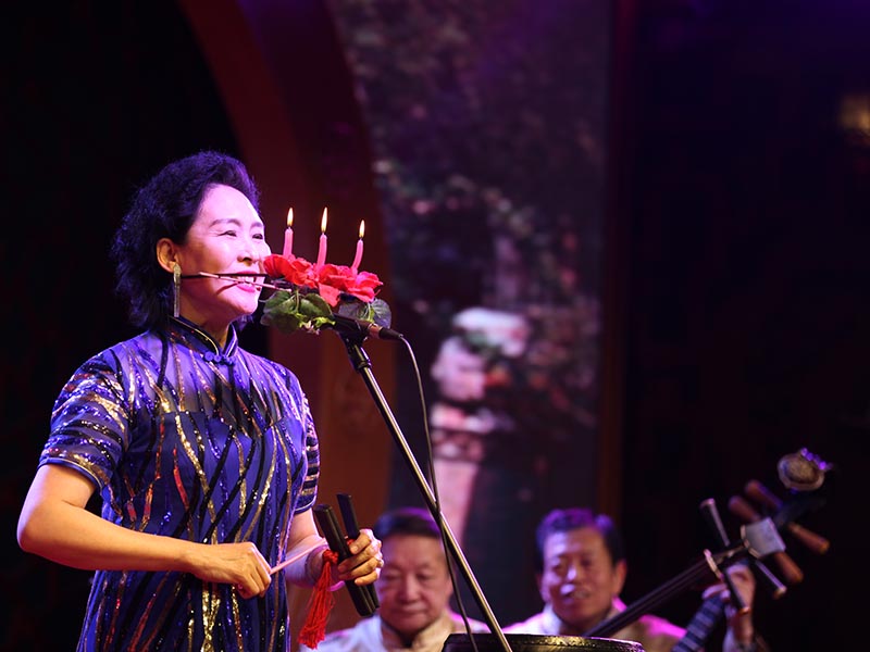 含燈大鼓表演