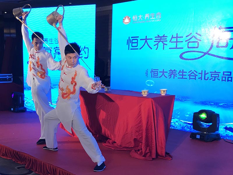 雙人長嘴壺茶藝表演